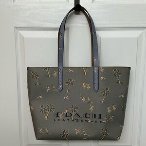 Coach Hula Girl / Hawaiian Tote - EUC